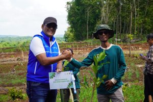 Peringati HUT ke-68, Pertamina Tanam Ratusan Ribu Pohon Bersama Tiga Perguruan Tinggi