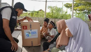 BRI Peduli Terus Salurkan Bantuan dan Gelar Program Trauma Healing untuk Anak-Anak Terdampak Banjir Sumatera