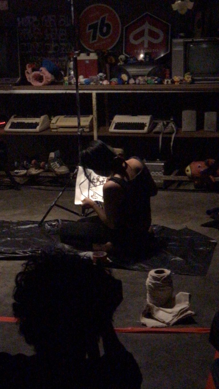 Lewat Perfomance Art ‘Tak Ada Jalan Awal dan Akhir’, Sekar Puspitoayu Sampaikan Kritik Standar Seni dalam Ruang Aman bagi Amatir