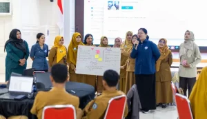 Dukung Transofrmasi Pendidikan di Era AI, Biji-biji Initiative dan PT KNI Gelar Pelatihan Microsoft Elevate bagi 200 Guru di Bontang